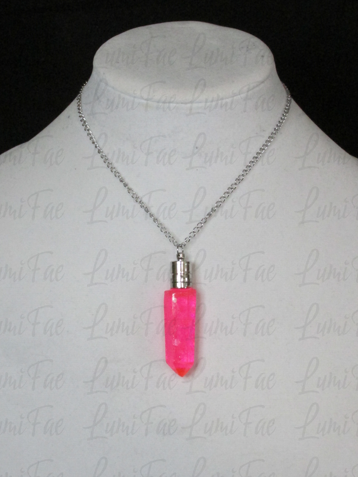 LED pink Glitter Crystal Necklace, adjustable chain